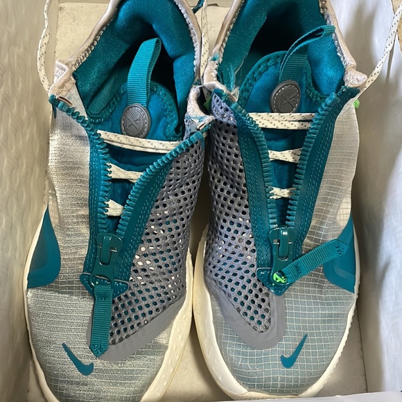 Men's Basketball Shoes - Picture 2 of 6